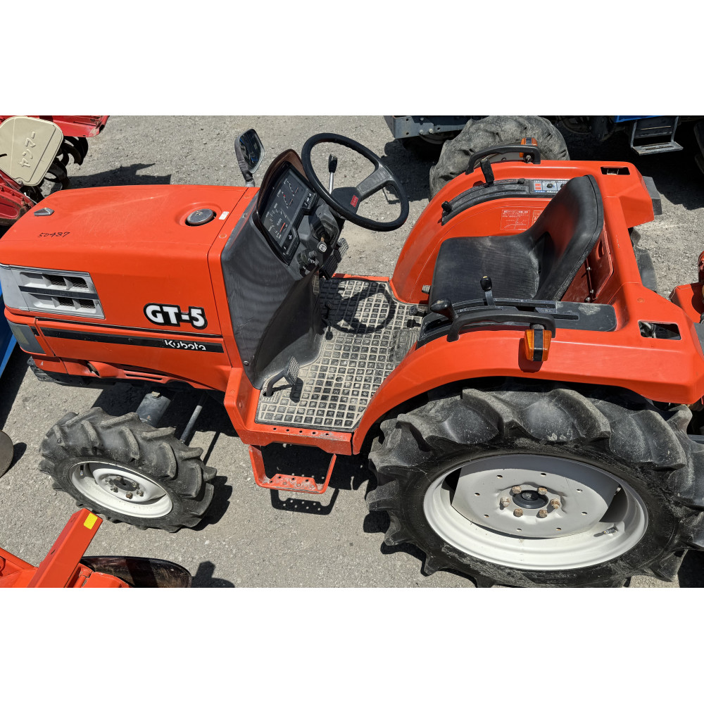 KUBOTA GT-5